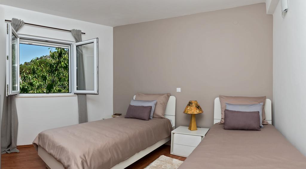Apartman Roza Rogoznica  Bagian luar foto